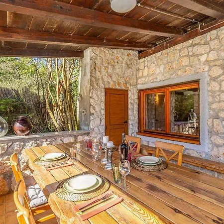 Casa vacanze House Natura With Pool