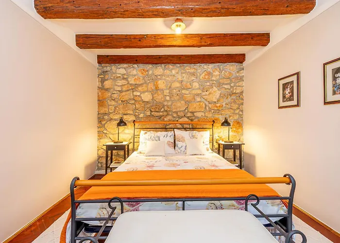 Vikendica House Natura With Pool