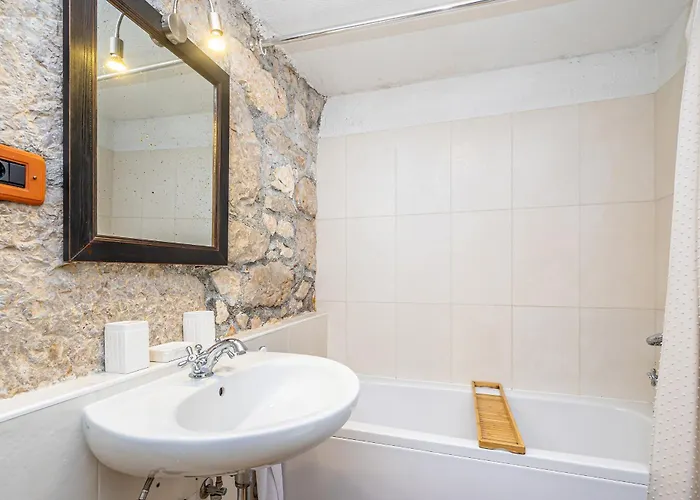 House Natura With Pool * Gostinjac