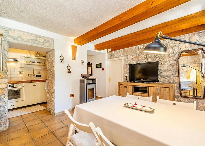 House Natura With Pool Hébergement de vacances Gostinjac
